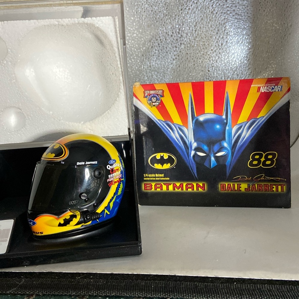 NIBox a racing action platinum series collectibles drivers helmet Dale Jarrett